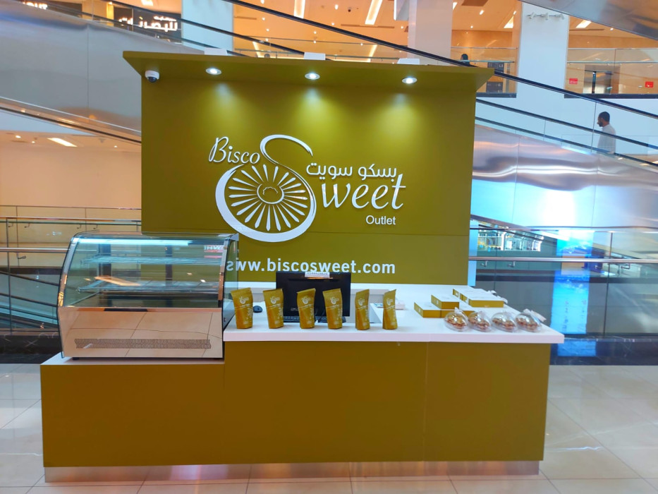 store banner